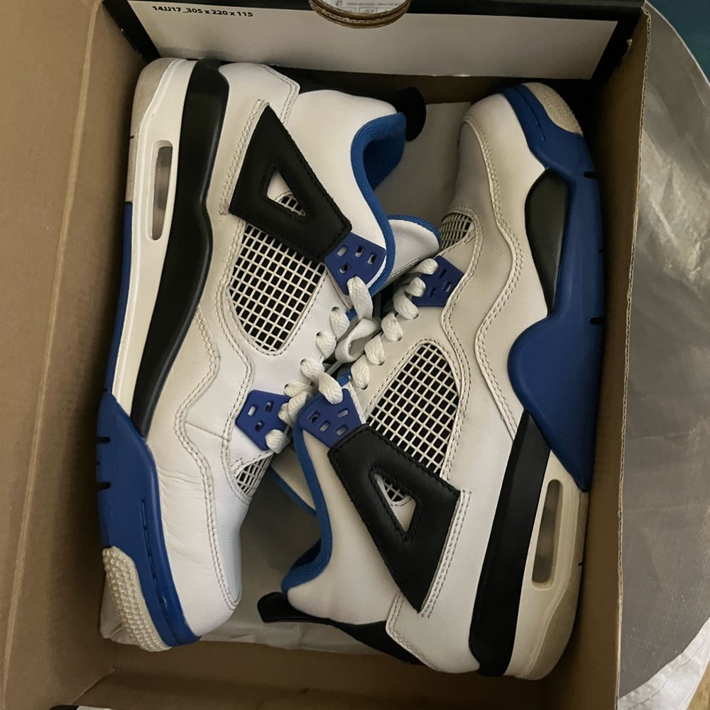 Jordan 4 Motorsport